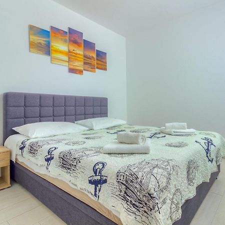 Ann Appartement Marina Buitenkant foto
