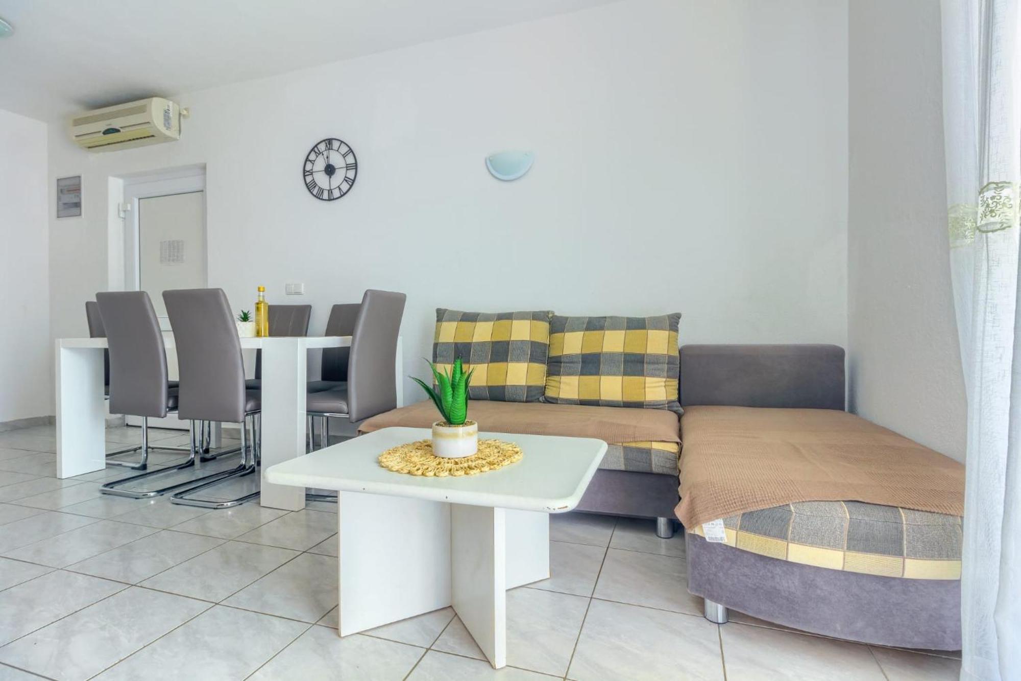 Ann Appartement Marina Buitenkant foto
