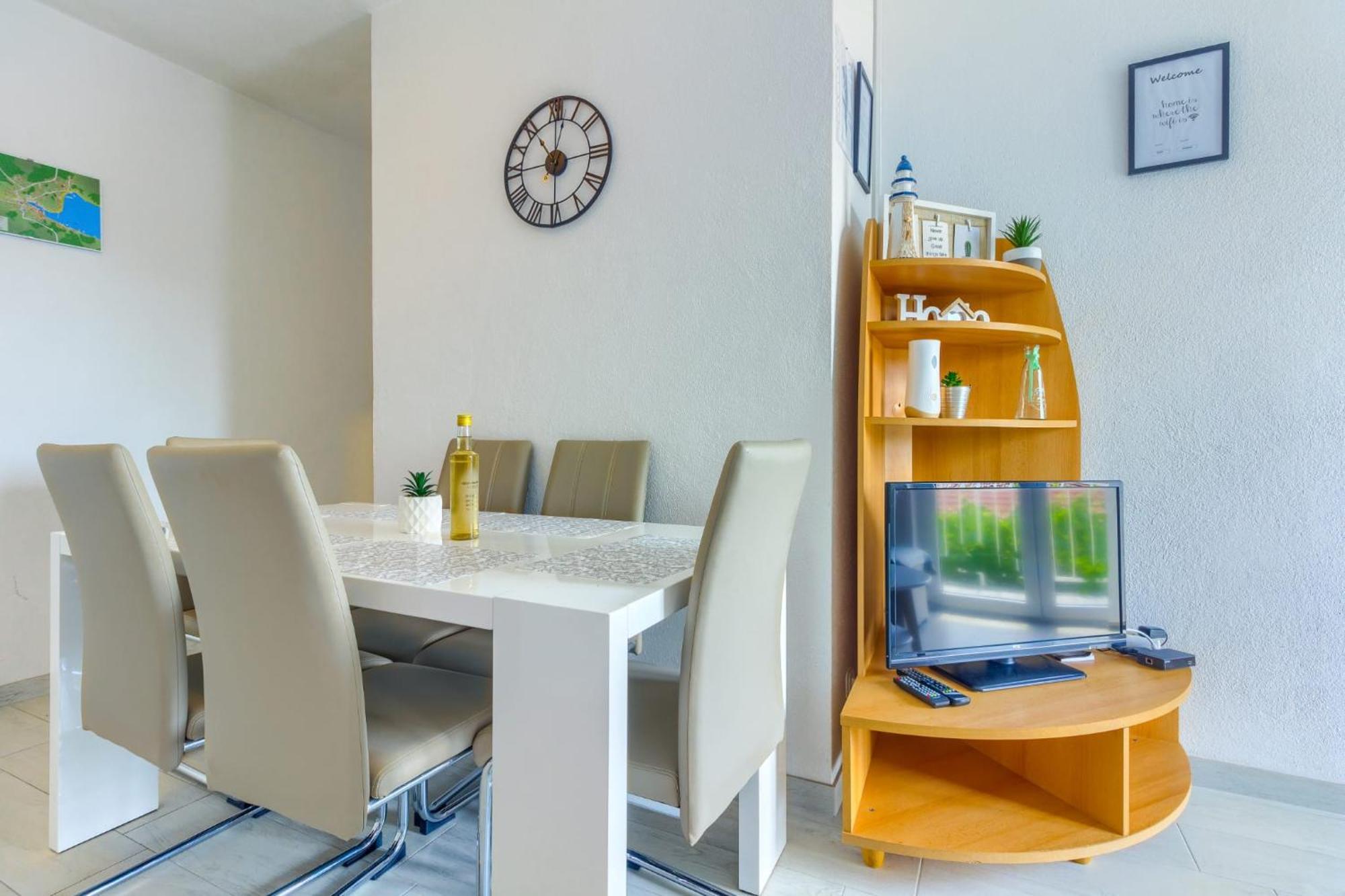 Ann Appartement Marina Buitenkant foto
