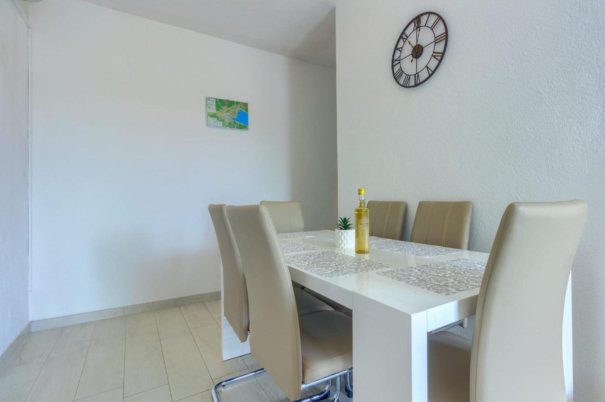 Ann Appartement Marina Buitenkant foto